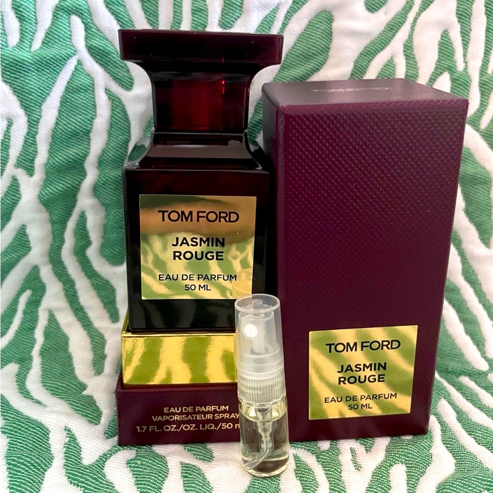 TOM FORD Jasmin Rouge Decant
2 mL sample spray atomizer glass refillable